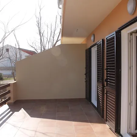 Apartments Nada Pag Town Exterior photo